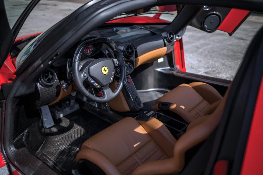  Ferrari Enzo (141920) 2004 года  (фото 4 из 5)